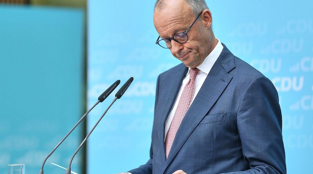 Forsa: Union verharrt auf Rekordtief