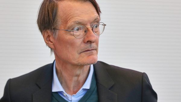 Lauterbach stellt sich hinter Merz