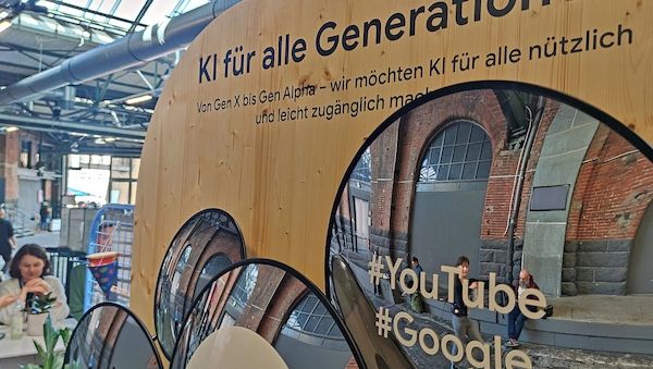 Bundesregierung will am Begriff "Künstliche Intelligenz" festhalten