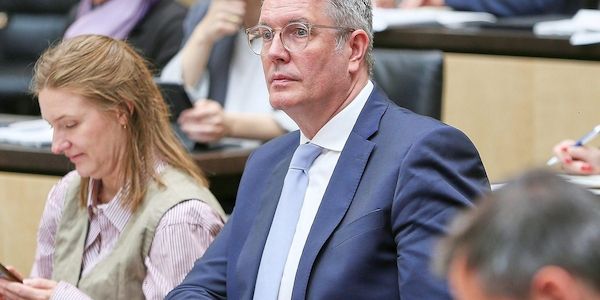Schweitzer: Union muss Hängepartie um Kanzler beenden