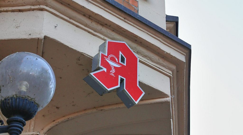 DM-Chef für Lockerung der Apothekenpflicht