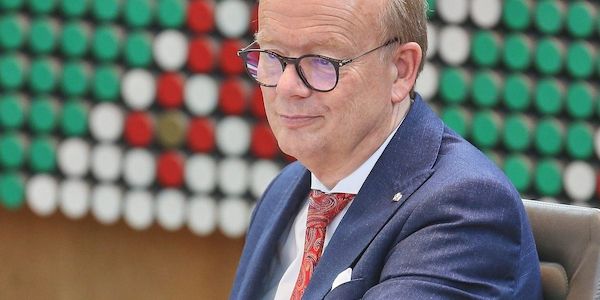 NRW-Landtagspräsident regt automatische Ordnungsgelder an