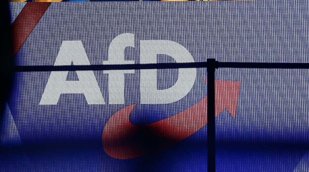 DGB und IW kritisieren AfD-Pläne für Hausunterricht