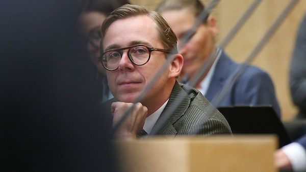 Amthor hat Strandkorb fürs Kanzleramt selbst bezahlt