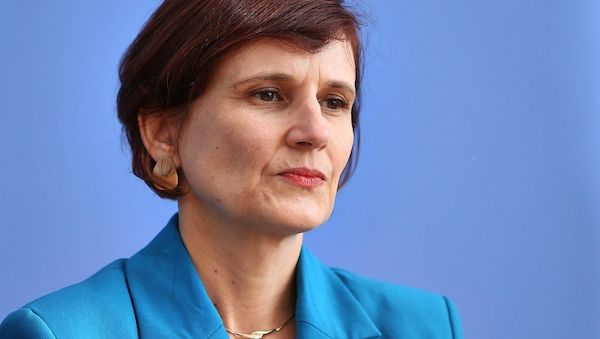 Kipping fordert Pflegevollversicherung statt Kürzungen