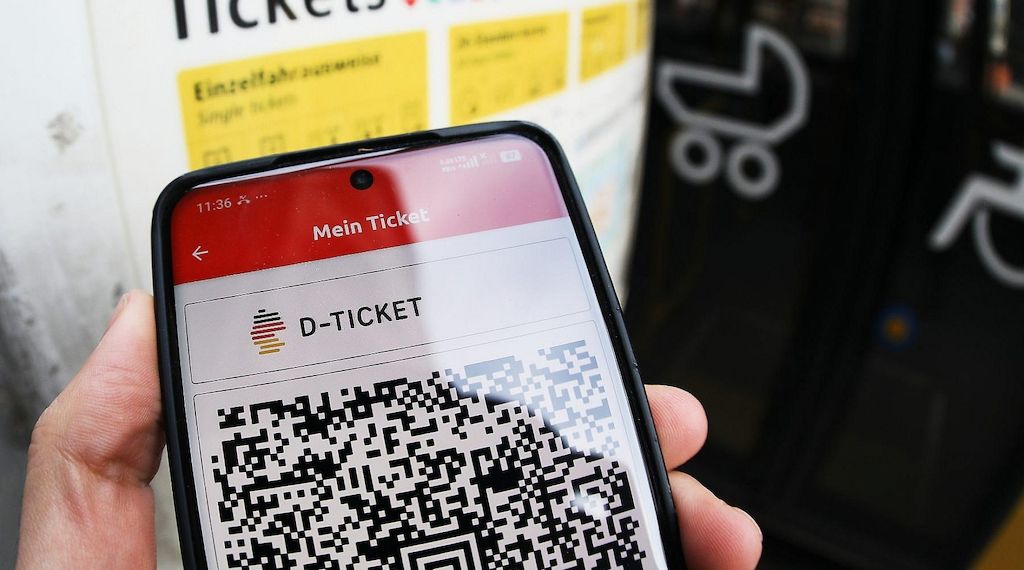 Offiziell: Preis für Deutschlandticket steigt um 3,80 Euro.