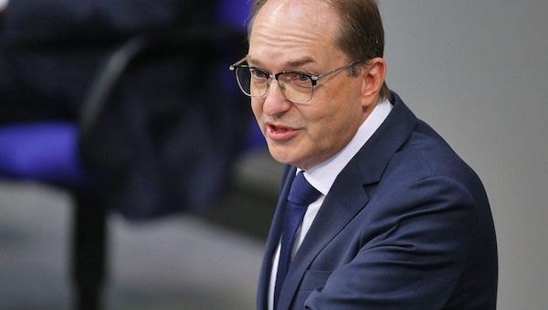 SPD kündigt Widerstand gegen Dobrindts Asylberatungs-Kürzungen an