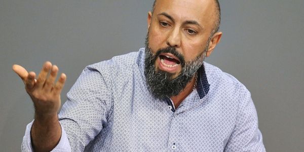 Kocak gibt Sitz im Innenausschuss des Bundestags auf