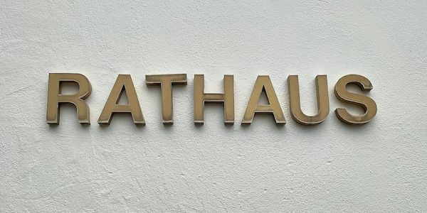 Kommunales Finanzierungsdefizit bleibt auf Rekordniveau