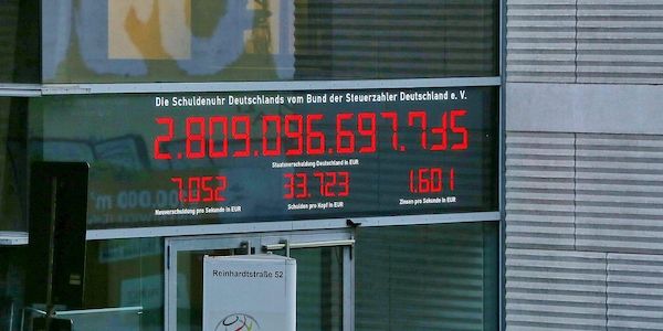Öffentliches Finanzierungsdefizit steigt weiter an