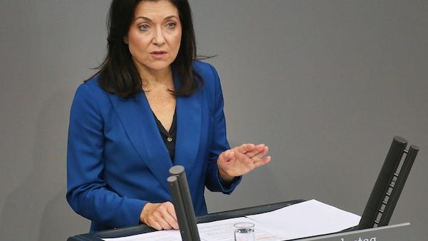 Reiche fordert Rentenreform-Beschluss bis Jahresende