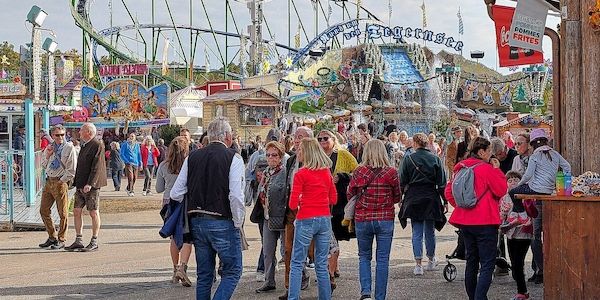 Polizei München meldet Festnahmen und Einsätze auf dem Oktoberfest und im Stadtgebiet