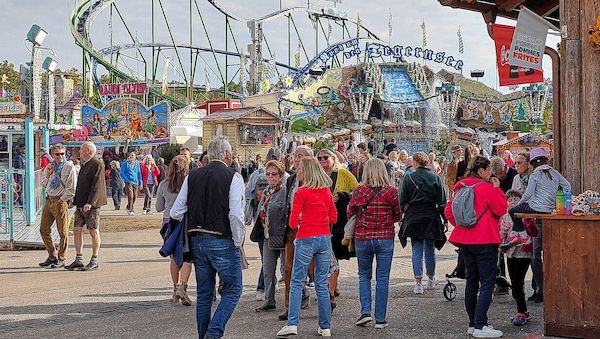 Polizei München meldet Festnahmen und Einsätze auf dem Oktoberfest und im Stadtgebiet
