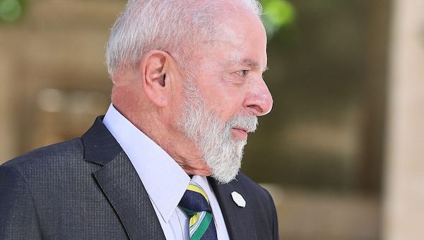 Brasilien: Bolsonaro-Sohn und Lula gehen in Stichwahl