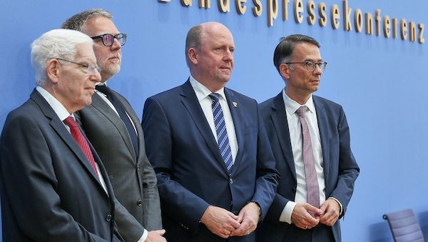 Gutachten: Leugnung des Existenzrechts Israels straffähig