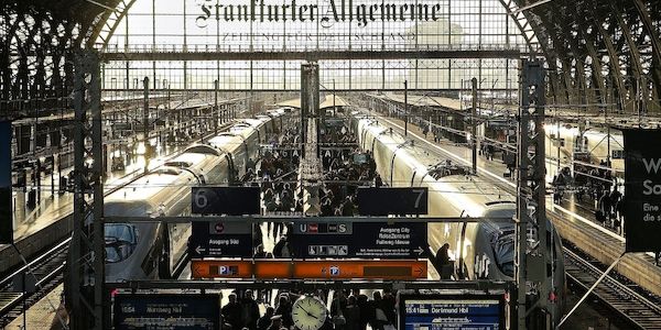 Bauarbeiten zwischen Frankfurt-Höchst und Wiesbaden führen ab 16. Oktober zu Zugausfällen