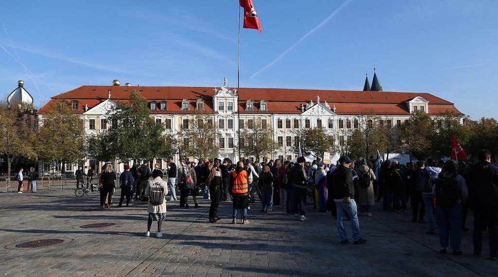 Neuer Landtag von Sachsen-Anhalt erstmals zusammengekommen