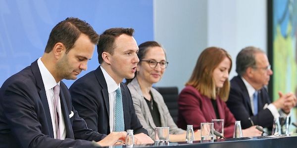 Linke kritisiert Zusammensetzung von Rentenkommission