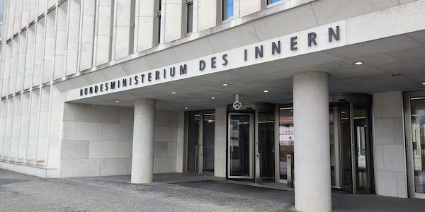 Betrug mit Naziopfern: Ministerium stoppt Einbürgerungen