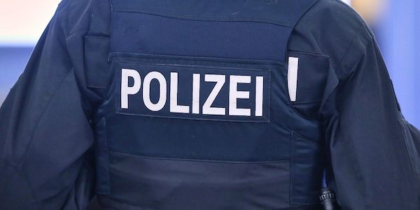 Seniorin in Spandau angefahren – E-Scooter-Fahrer flüchtet