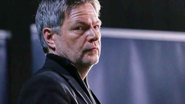 Habeck warnt vor Sympathien für autoritäre Regierungen