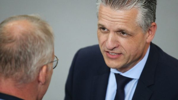 Koalition sieht Demokratie vor historischer Bewährungsprobe