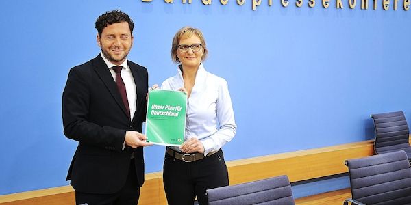 Grünen-Spitze legt Leitantrag für Parteitag vor