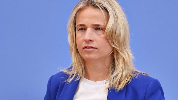 VdK kritisiert Kürzungen für pflegende Angehörige im Rentenalter