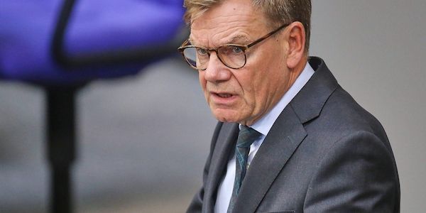 Wadephul fordert Aufklärung von Russland nach Pest-Verdacht