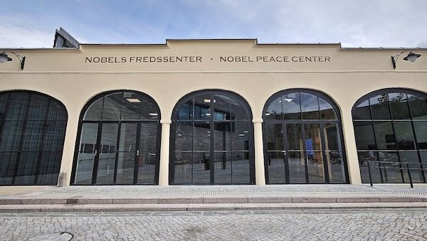 Friedensnobelpreis geht an Navanethem "Navi" Pillay