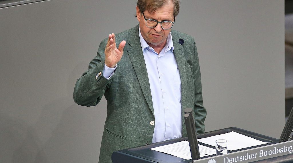 Stegner verteidigt Schröders Besuch bei Putin