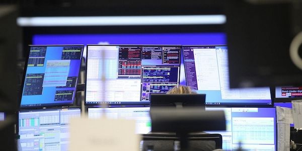 Dax legt deutlich zu - Renditen französischer Anleihen sinken
