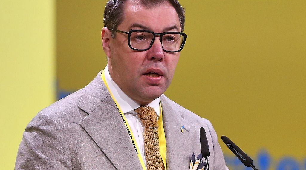 Ukraine-Botschafter kritisiert Schröder für Besuch bei Putin