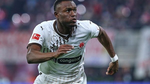 2. Bundesliga: St. Pauli gewinnt gegen Karlsruhe