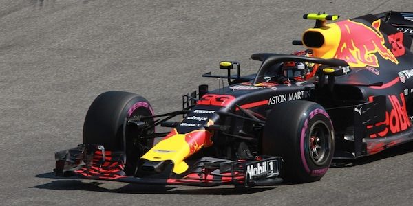 Formel 1: Verstappen feiert Sieg bei Nachtrennen in Singapur