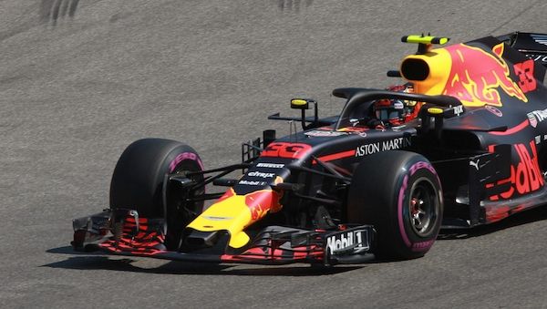 Formel 1: Verstappen feiert Sieg bei Nachtrennen in Singapur