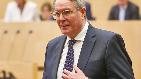 SPD in Rheinland-Pfalz bestätigt Schweitzer-Wechsel nach Berlin
