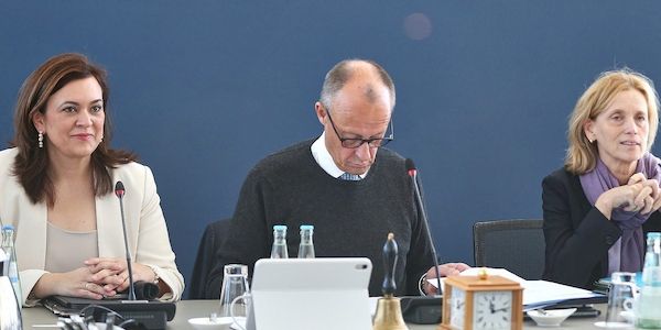 Forsa: Union bleibt im Umfragetief