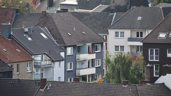 Versicherer warnen vor Unbezahlbarkeit von Gebäudepolicen