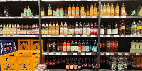 Reichinnek kritisiert geplante Zuckersteuer als Belastung