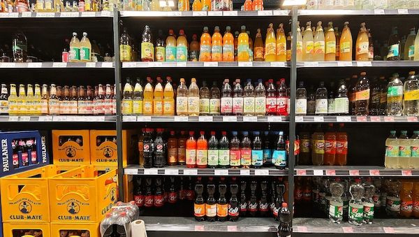 Reichinnek kritisiert geplante Zuckersteuer als Belastung