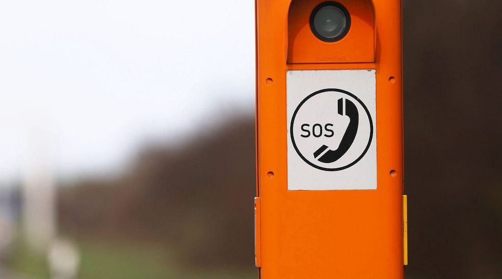 Verkehrsministerium prüft Einsparungen bei Notrufsäulen