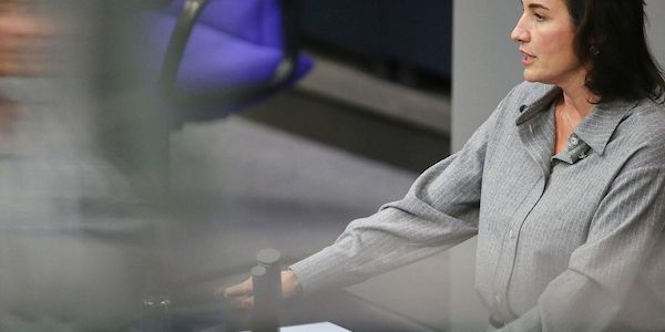 Bär will Wechseljahre-Forschung mit 21 Millionen Euro fördern