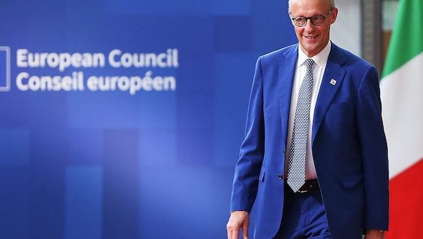 Merz pocht auf deutliche Kürzungen bei EU-Haushaltsplänen