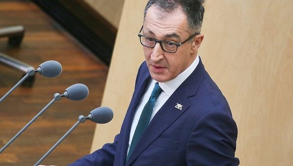 Infratest: Grüne bleiben in Baden-Württemberg klar stärkste Kraft