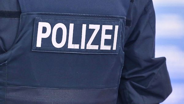 Fußgänger bei Verkehrsunfall in Berlin-Neu-Hohenschönhausen verletzt