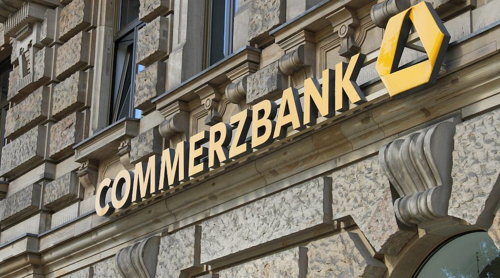 EZB erlaubt Unicredit Übernahme von Commerzbank