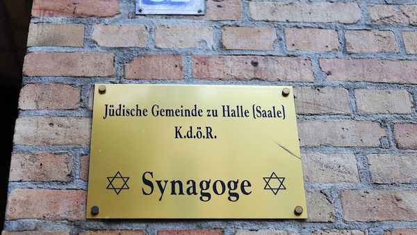 Jüdische Studenten erhalten nach Blockade in Halle Morddrohungen