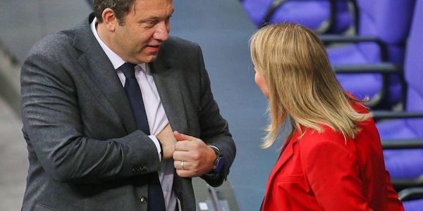Hubertz stellt sich in SPD-Führungsdebatte hinter Klingbeil