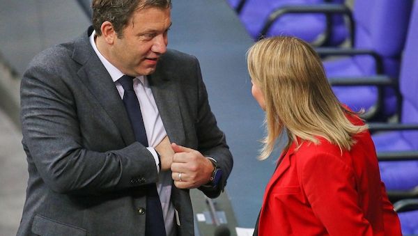 Hubertz stellt sich in SPD-Führungsdebatte hinter Klingbeil